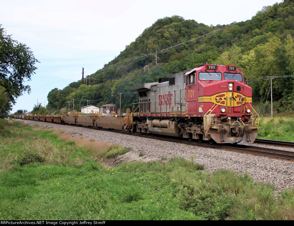 BNSF 701